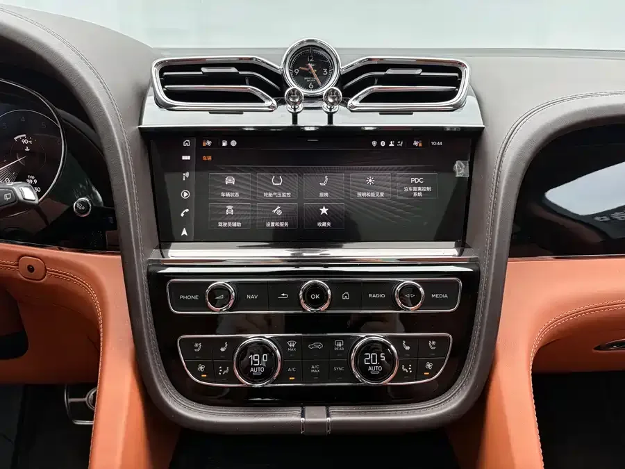 Bentley Bentayga Bentayga 2022 4.0T V8 2022 — миниатюра 4