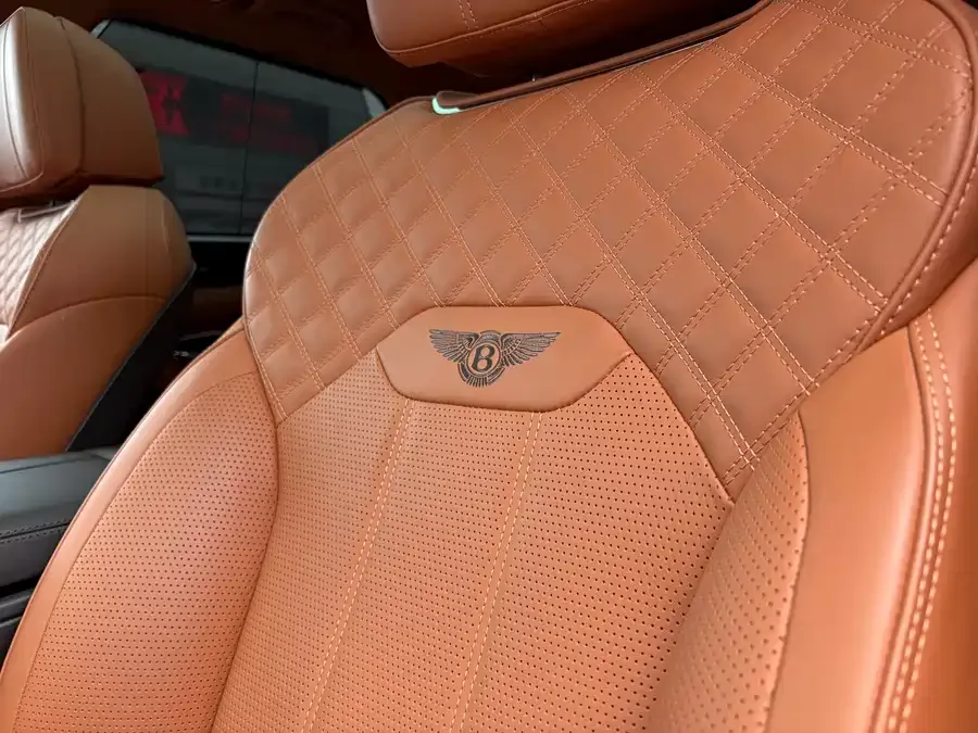 Bentley Bentayga Bentayga 2022 4.0T V8 2022 — миниатюра 5
