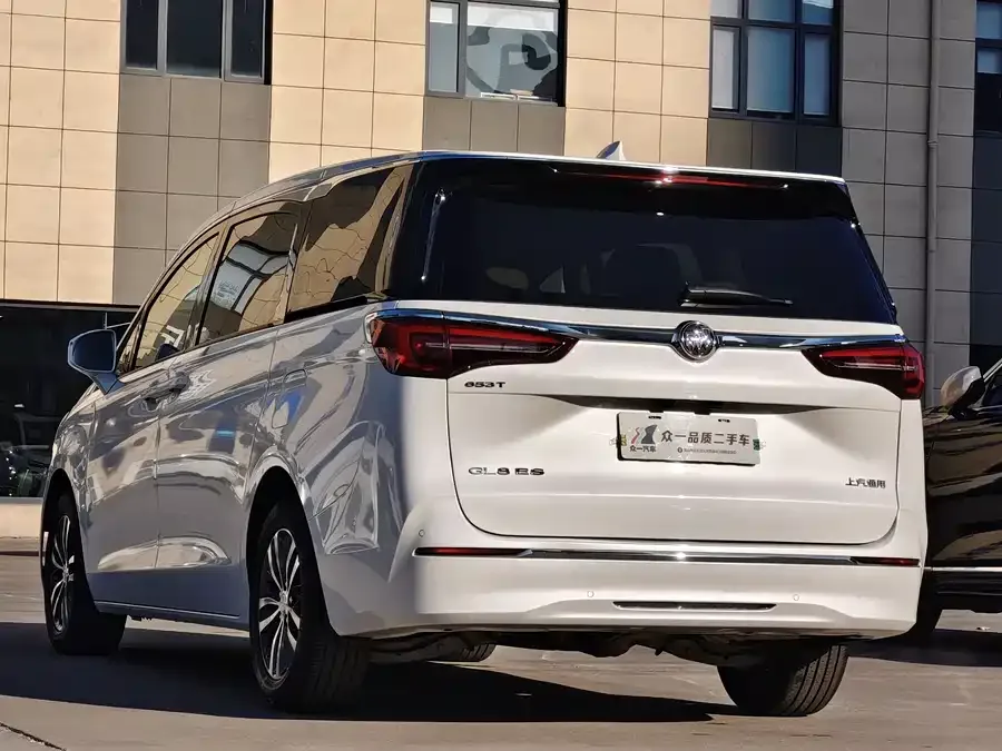 Buick GL8 2022 ES Lu Zun 653T Exclusive model 2022 — миниатюра 2