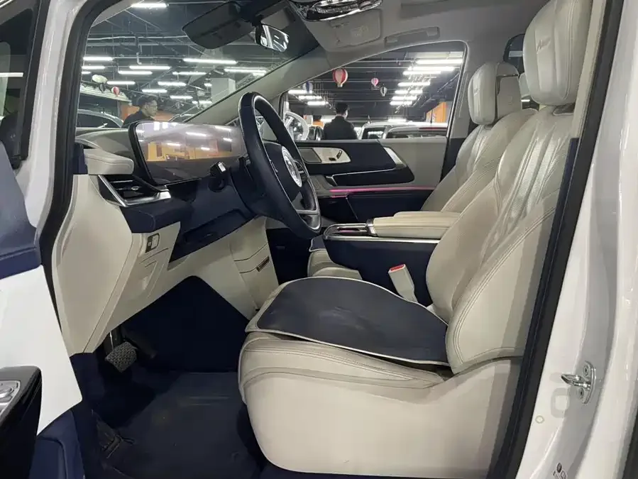 Buick Century Century 2023 2.0T Six-seat Yunshi Edition 2023 — миниатюра 2