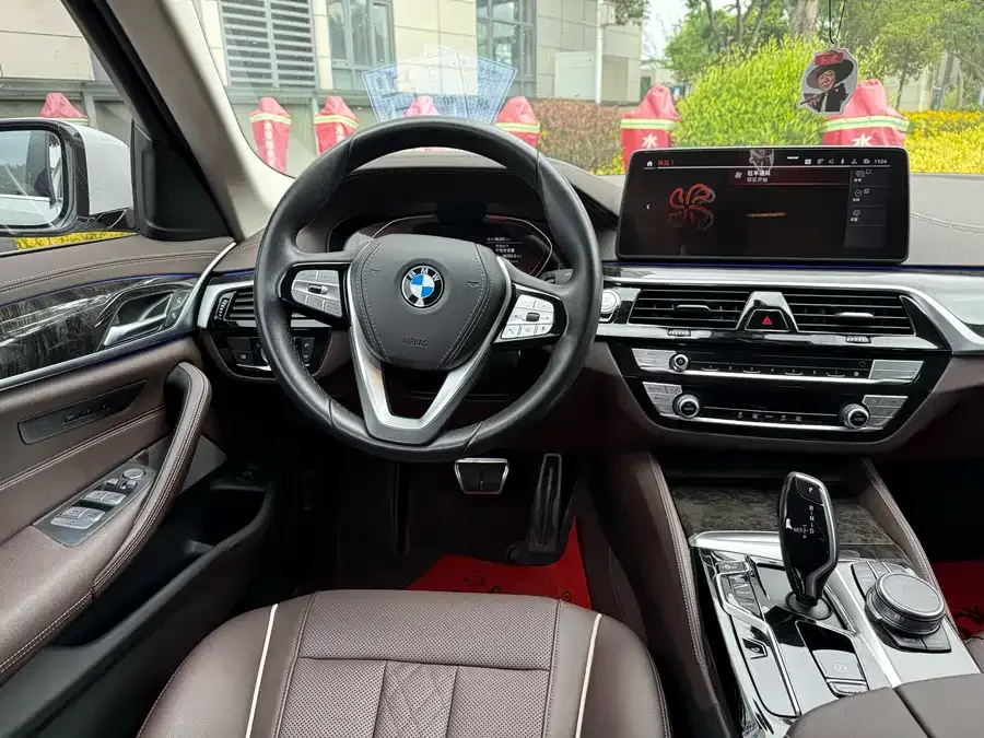 BMW 5 Series BMW 5 Series 2022 525Li Luxury Package 2022 — миниатюра 2