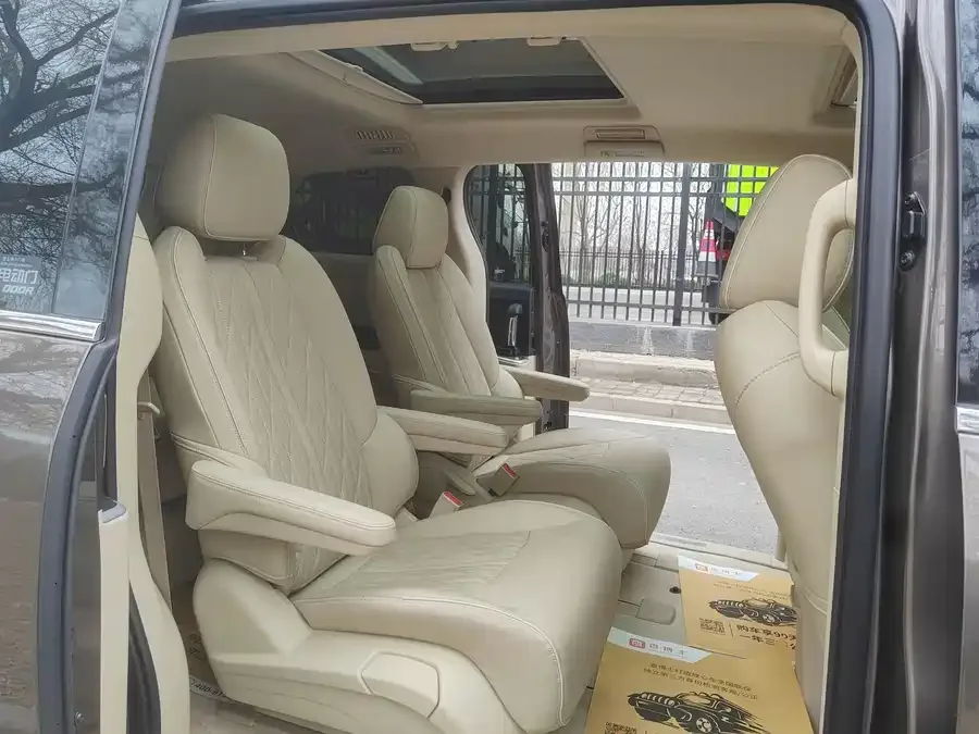 Buick GL8 2023 Land Business Class Smart Premium Edition 2024 — миниатюра 4