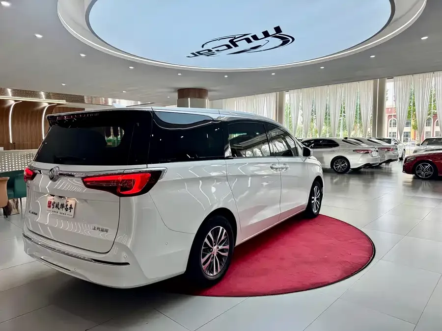 Buick GL8 2022 ES Lu Zun 653T Exclusive model 2022 — миниатюра 2
