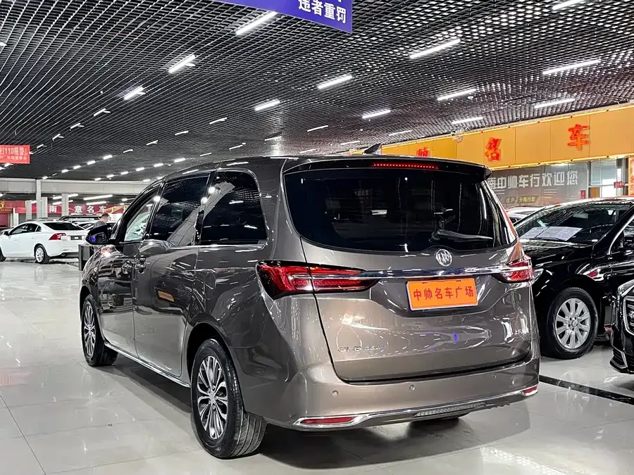 Buick GL8 2023 Land Business Class Smart Edition 2022 — миниатюра 4