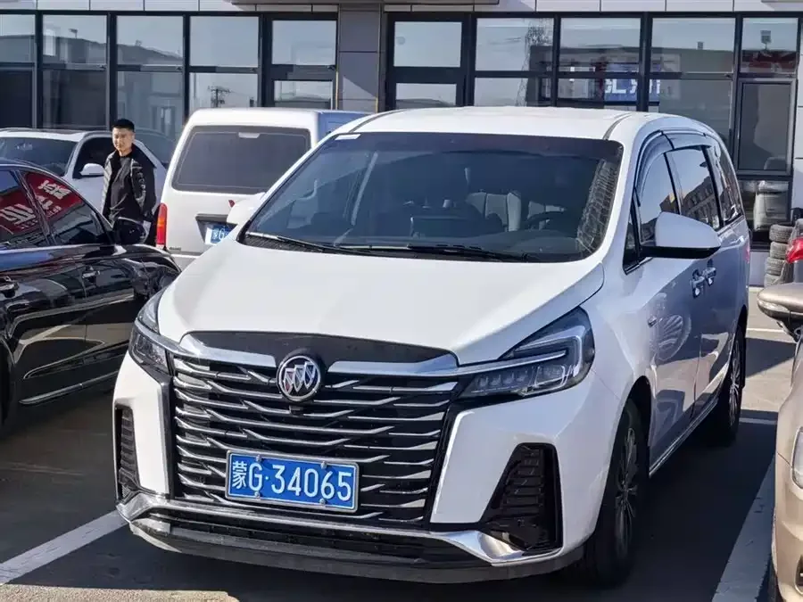 Buick GL8 2025