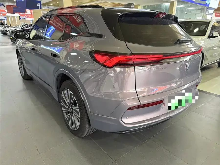 Buick E5 2023 Premium Standard Range Edition 2025 — миниатюра 3