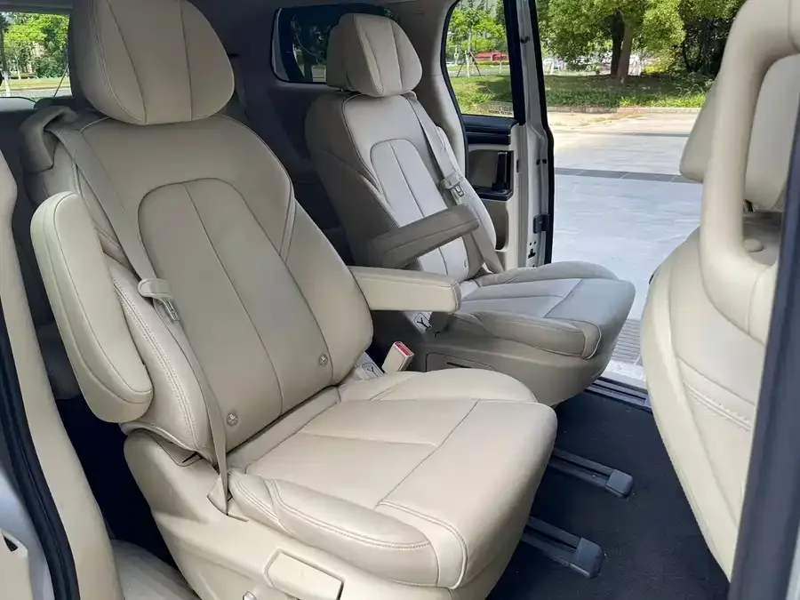 Buick GL8 2022 ES Lu Zun 653T Comfort Edition 2022 — миниатюра 4
