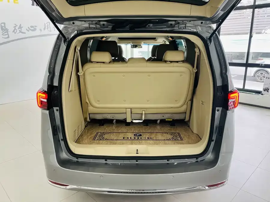 Buick GL8 2023 facelift land business class luxury model 2024 — миниатюра 4