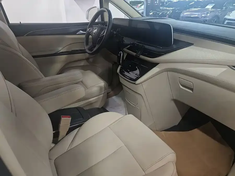 Buick GL8 2022 ES Lu Zun 653T Exclusive model 2022 — миниатюра 3