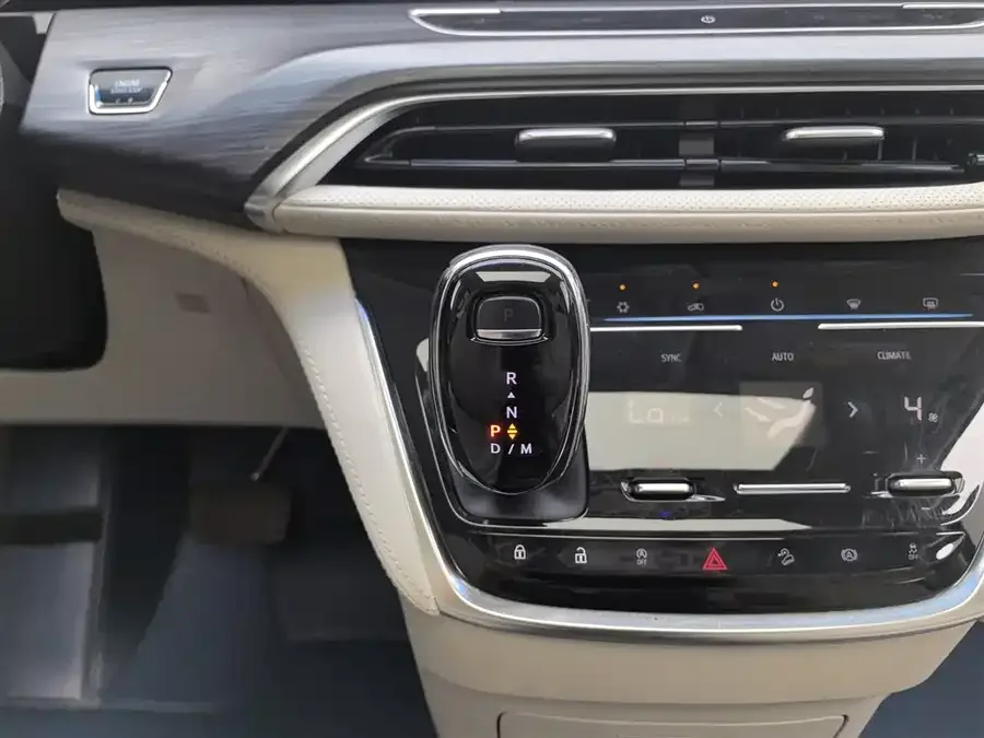 Buick GL8 2023 ES Lu Zun Comfort Edition 2023 — миниатюра 4