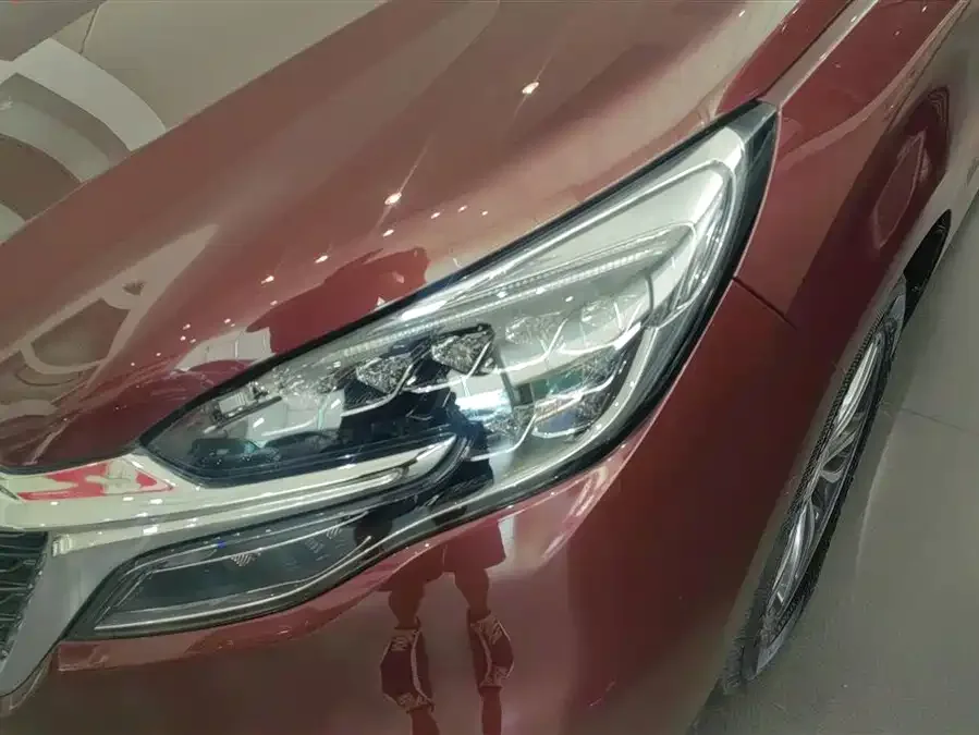 Buick GL8 2022 ES Lu Zun 653T Exclusive model 2023 — миниатюра 2