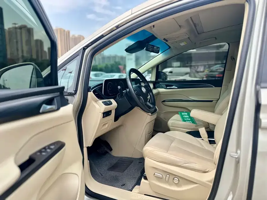 Buick GL8 2022 ES Lu Zun 653T Exclusive model 2022 — миниатюра 5