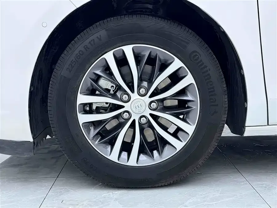 Buick GL8 2022 ES Lu Zun 653T Exclusive model 2022 — миниатюра 3