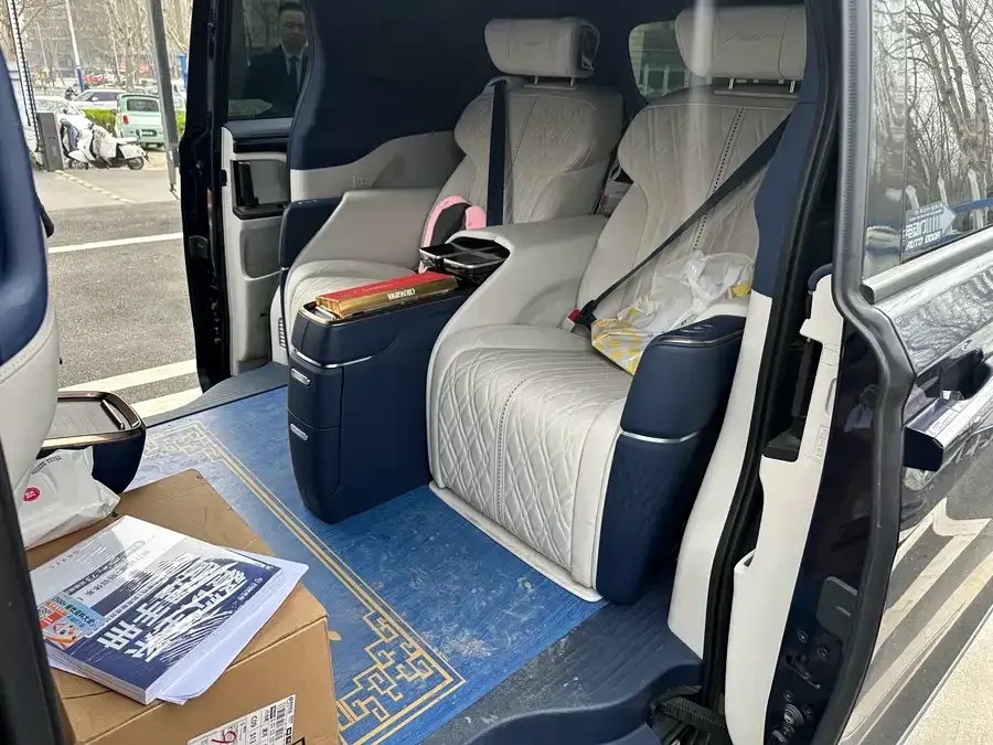 Buick GL8 2022 Avenir Four-seat Premium Edition 2022 — миниатюра 5