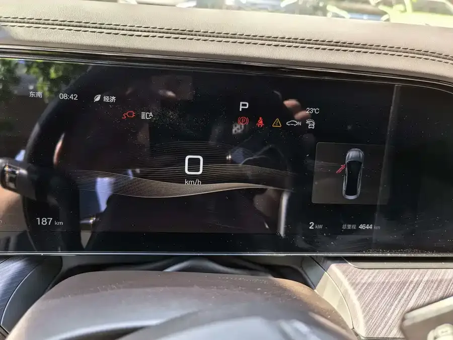 BYD Z9 Denza Z9 2024 1100km 4WD Max Edition 2024 — миниатюра 3