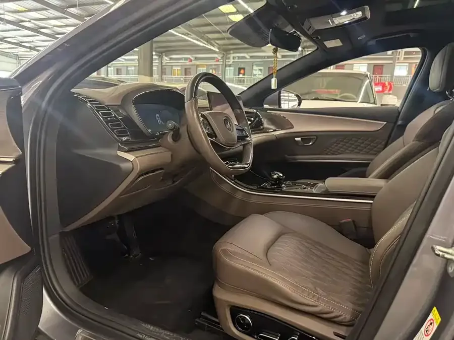 BYD Second-hand Han 2022 DM-i 121KM Premium Edition 2022 — миниатюра 4