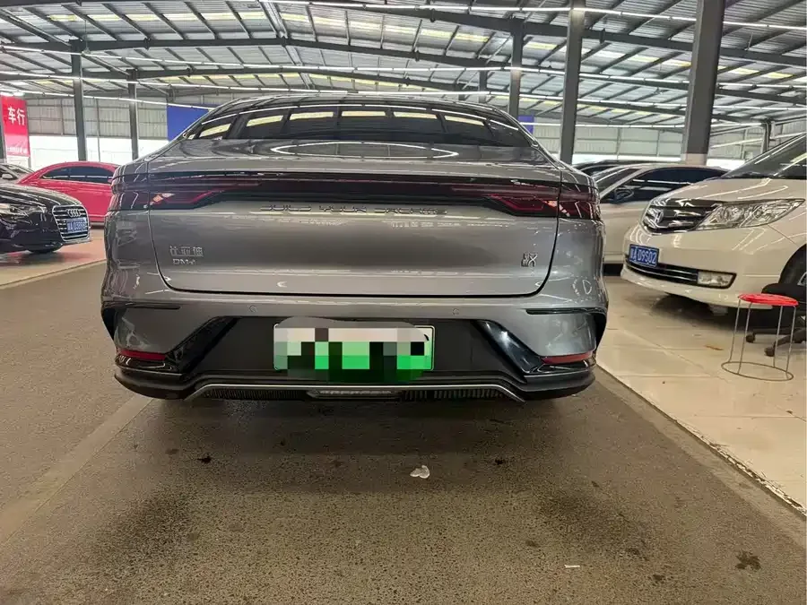 BYD Second-hand Han 2022 DM-i 121KM Premium Edition 2022 — миниатюра 5
