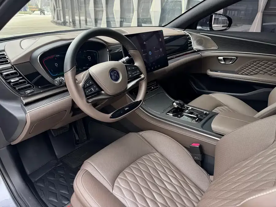 BYD Second-hand Han 2022 DM-i 121KM Premium Edition 2022 — миниатюра 3