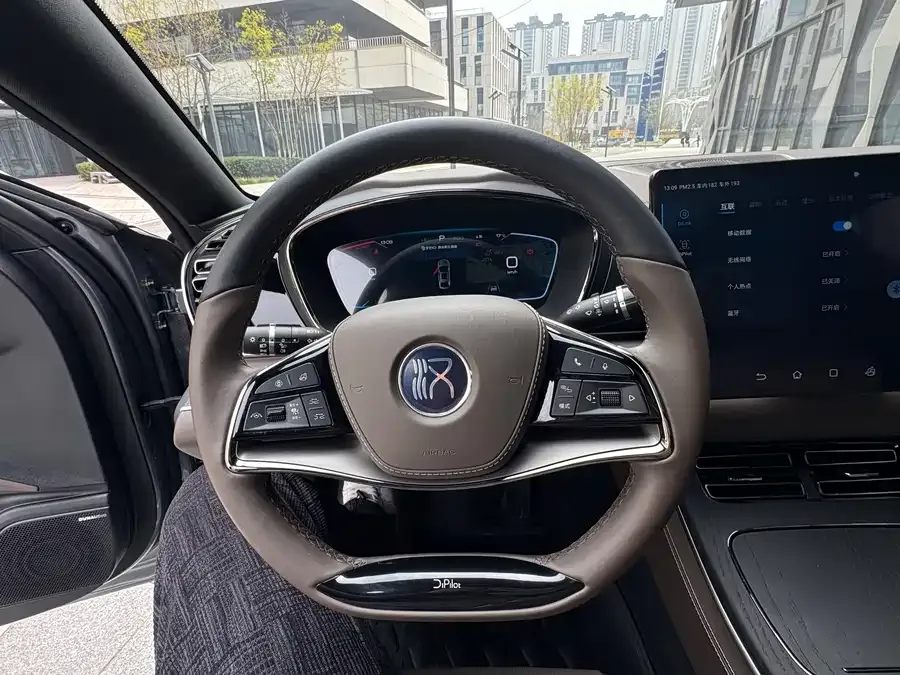BYD Second-hand Han 2022 DM-i 121KM Premium Edition 2022 — миниатюра 4
