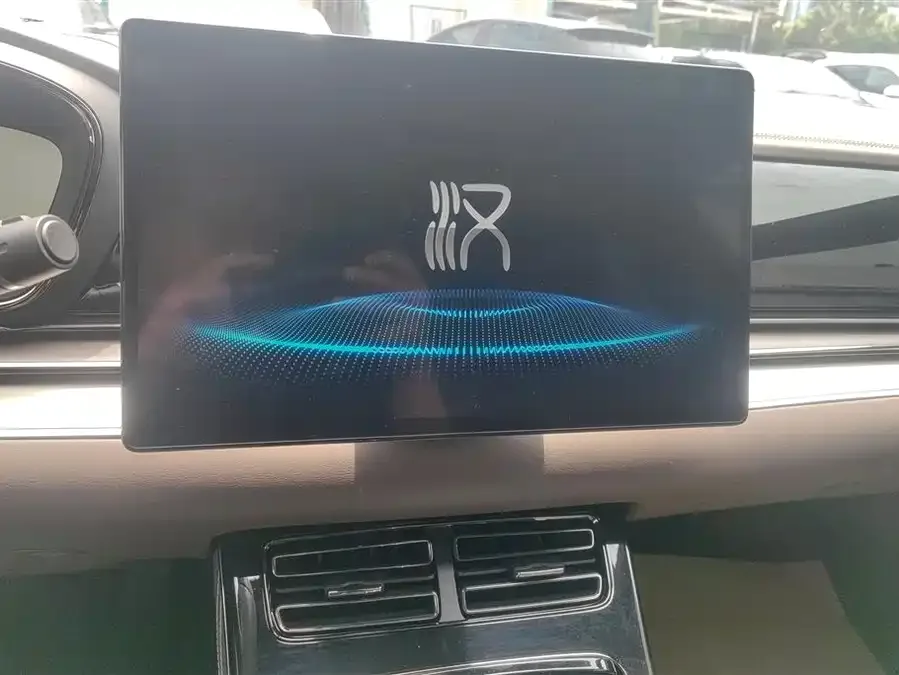 BYD Second-hand Han 2023 EV Champion Edition 605KM Front-wheel Drive Premium 2023 — миниатюра 4