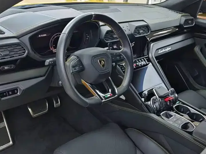 Lamborghini Urus Urus 2023 4.0T V8 S 2024 — миниатюра 4