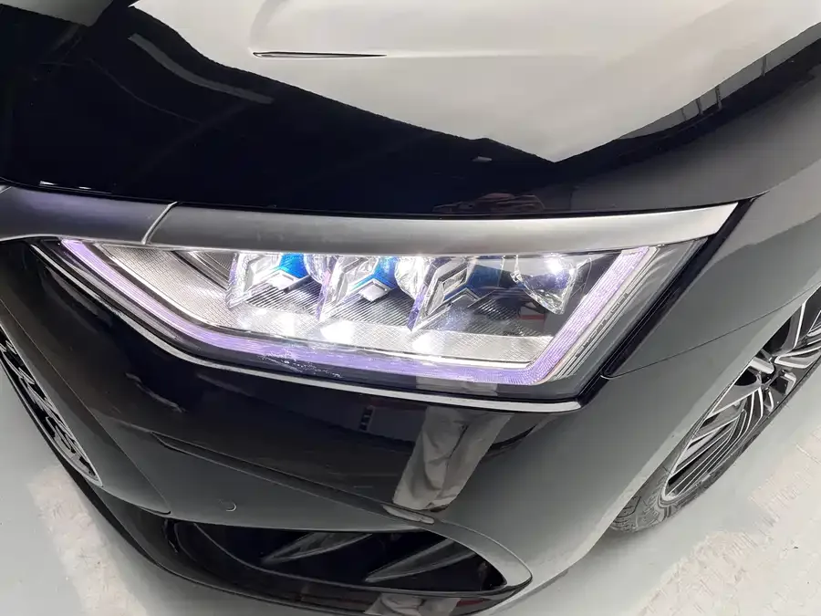 BYD Second-hand Han 2022 DM-i 121KM Premium Edition 2022 — миниатюра 3