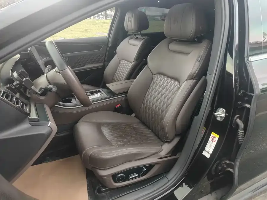 BYD Second-hand Han 2023 DM-i Champion Edition 121KM Premium Edition 2023 — миниатюра 3