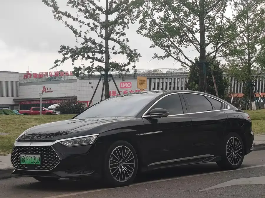 BYD Second-hand Han 2023 DM-i Champion Edition 121KM Premium Edition 2023 — фото 1, купить с доставкой в Москву