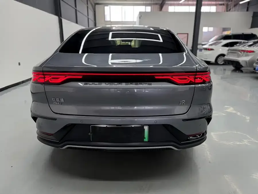 BYD Second-hand Han 2022 DM-i 121KM Premium Edition 2023 — миниатюра 2