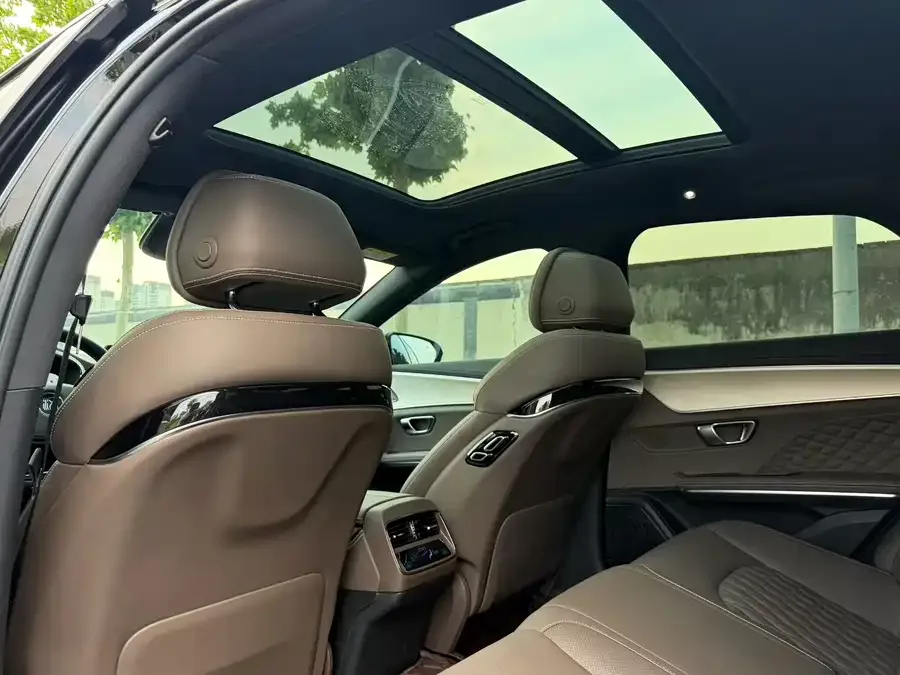 BYD Second-hand Han 2024 DM-i Honor Edition 121KM Premium Edition 2024 — миниатюра 2
