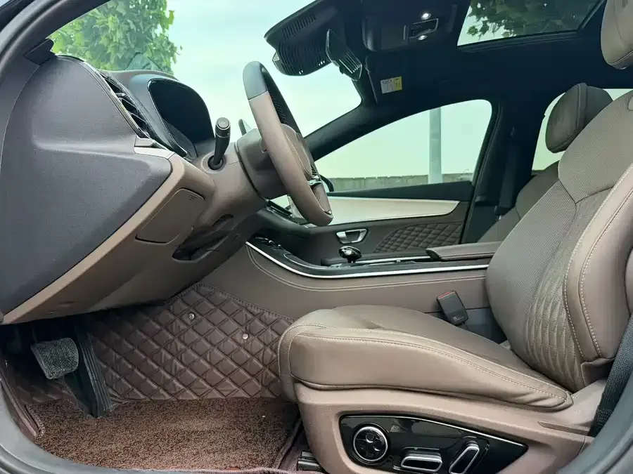 BYD Second-hand Han 2024 DM-i Honor Edition 121KM Premium Edition 2024 — миниатюра 4