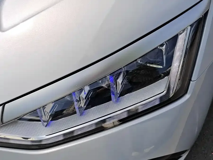 BYD Second-hand Han 2024 DM-i Honor Edition 121KM Premium Edition 2024 — миниатюра 5