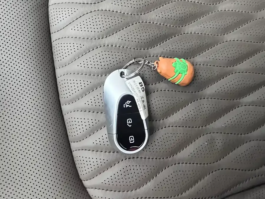 BYD Second-hand Han 2024 DM-i Honor Edition 121KM Premium Edition 2024 — миниатюра 5