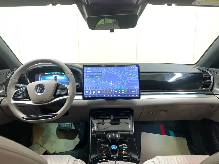 BYD Second-hand Han 2024 DM-i Honor Edition 121KM Premium Edition 2024 — миниатюра 4