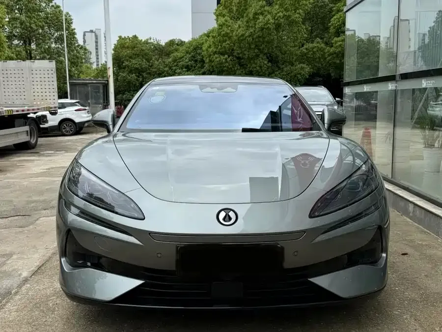 BYD Z9GT 2024