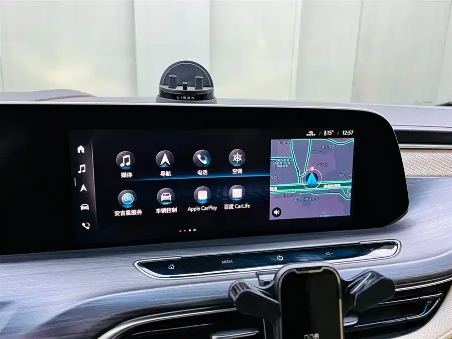 Buick GL8 2023 ES Lu Zun Premium Edition 2023 — миниатюра 4