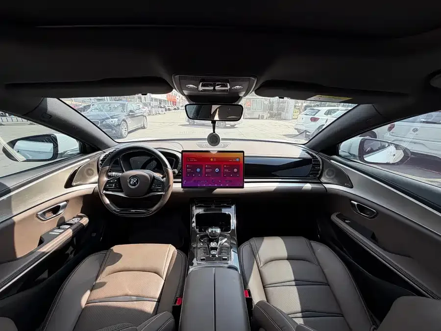 BYD Second-hand Han 2021 EV Standard Range Luxury Edition 2022 — миниатюра 2