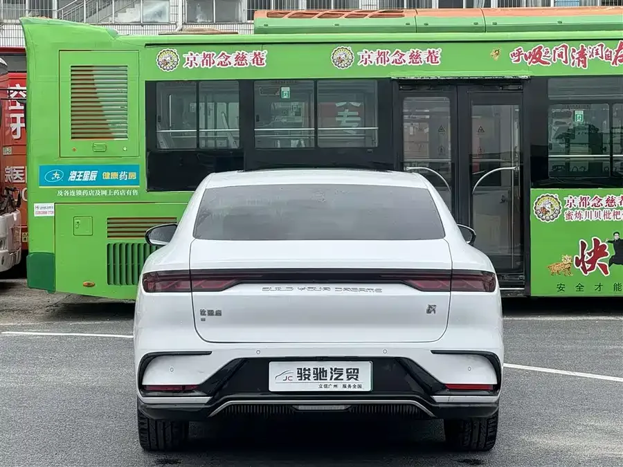 BYD Second-hand Han 2023 EV Champion Edition 605KM Front-wheel Drive Premium 2023 — миниатюра 5