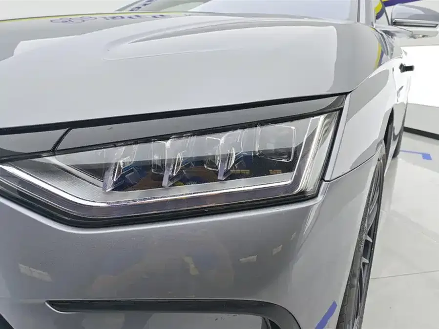 BYD Second-hand Han 2023 DM-i Champion Edition 121KM Premium Edition 2023 — миниатюра 2