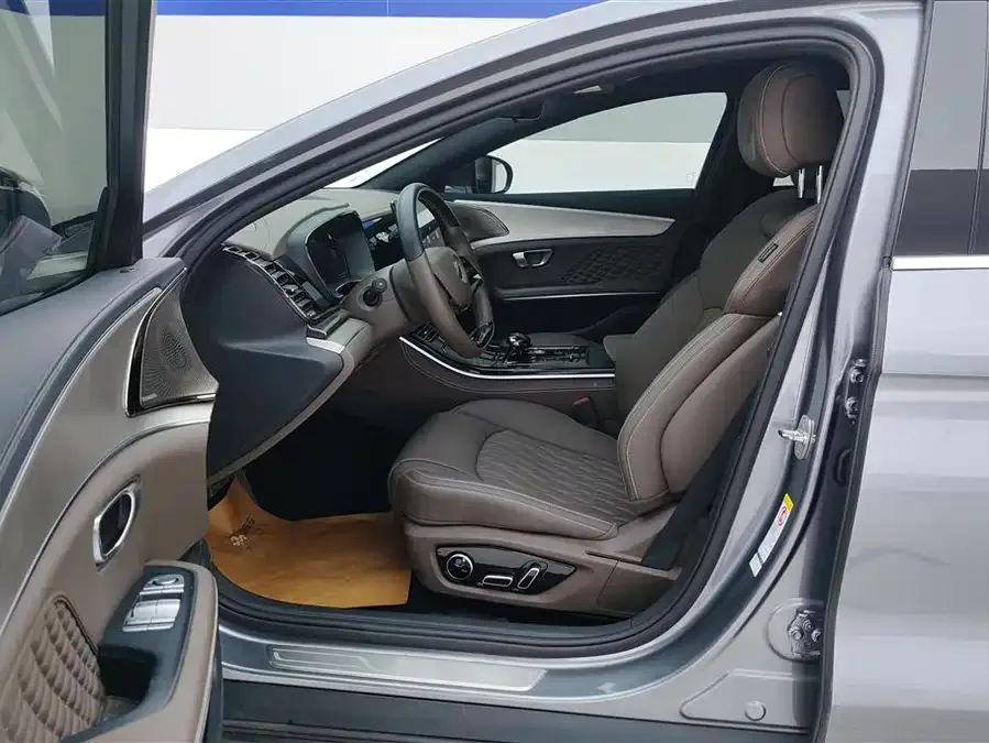 BYD Second-hand Han 2023 DM-i Champion Edition 121KM Prestige Edition 2023 — миниатюра 3