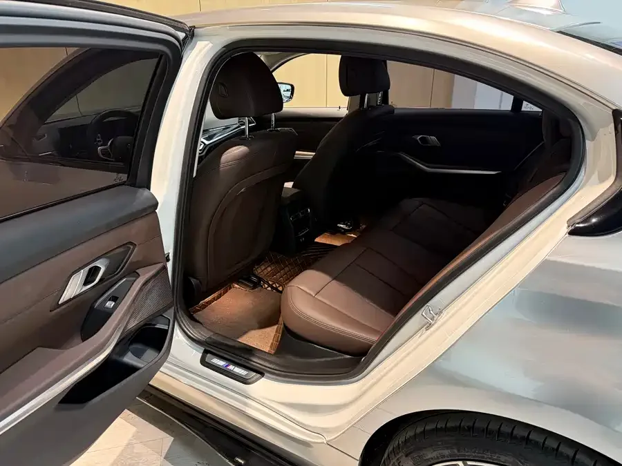 BMW 3 Series BMW 3 Series 2024 320Li M Sport Package 2024 — миниатюра 2