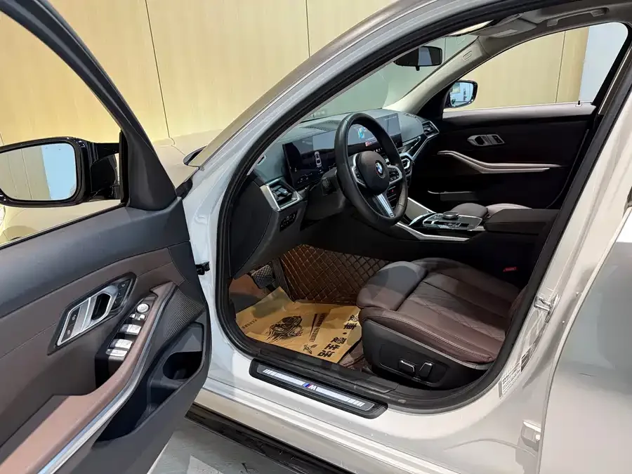 BMW 3 Series BMW 3 Series 2024 320Li M Sport Package 2024 — миниатюра 4