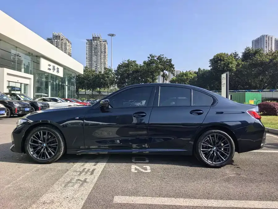 BMW 3 Series BMW 3 Series 2024 325i M Sport Night Edition 2024 — миниатюра 3