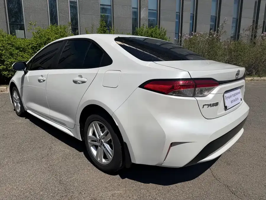 Toyota Levin 2022 Lelink 185T CVT Luxury Edition 2022 — миниатюра 4