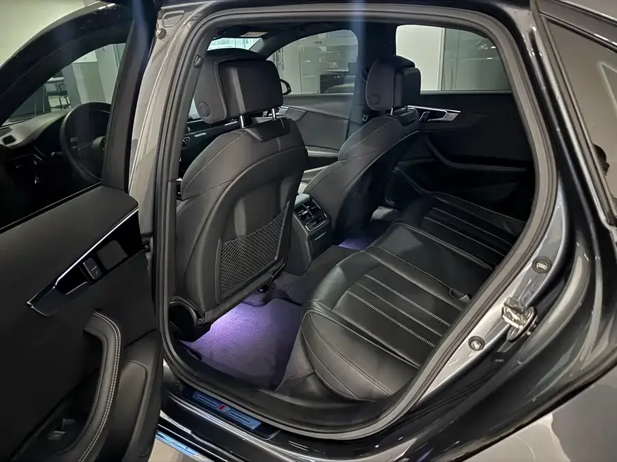 Audi a4 l 2023 40 TFSI luxury and dynamic model 2024 — миниатюра 4