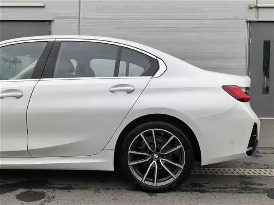 BMW 3 Series BMW 3 Series 2025 325i M Sport Package 2025 — миниатюра 2