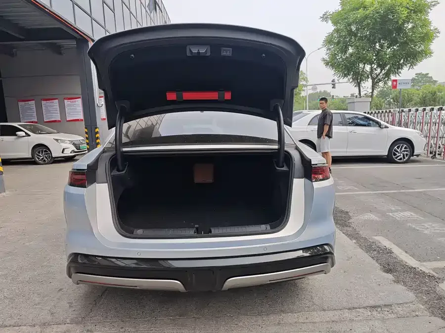 BYD Han L Han L 2025 EV Four-wheel Drive LiDAR Flagship Model 2025 — миниатюра 2