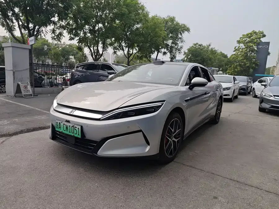 BYD Han L 2025