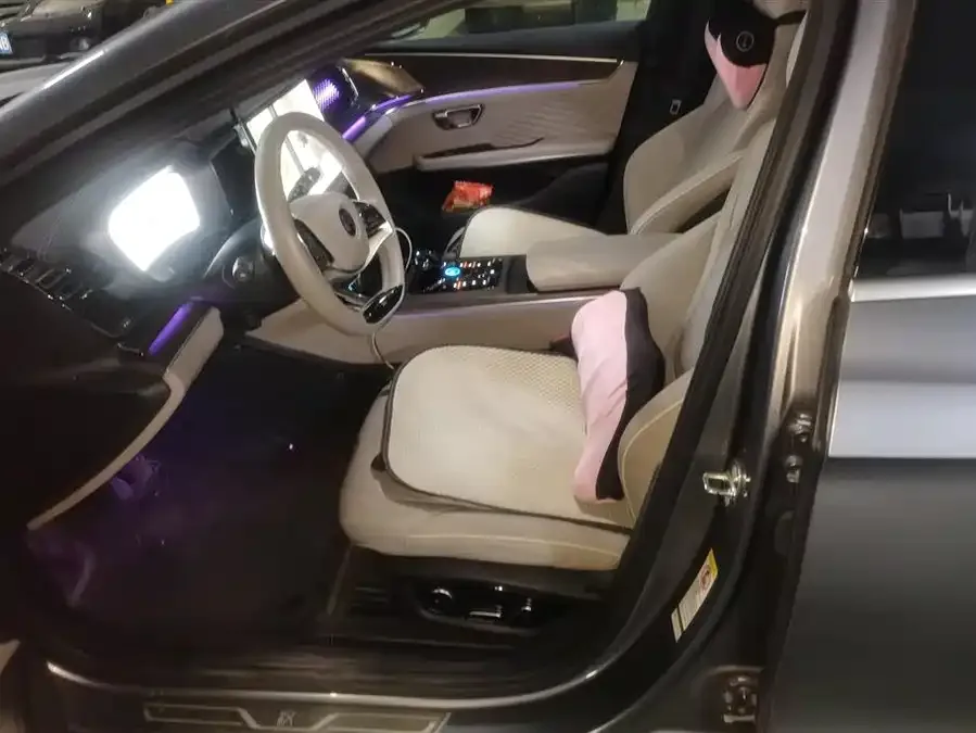 BYD Second-hand Han 2024 EV Honor Edition 610KM 4WD God's Eye Smart Driving Edition 2024 — миниатюра 3