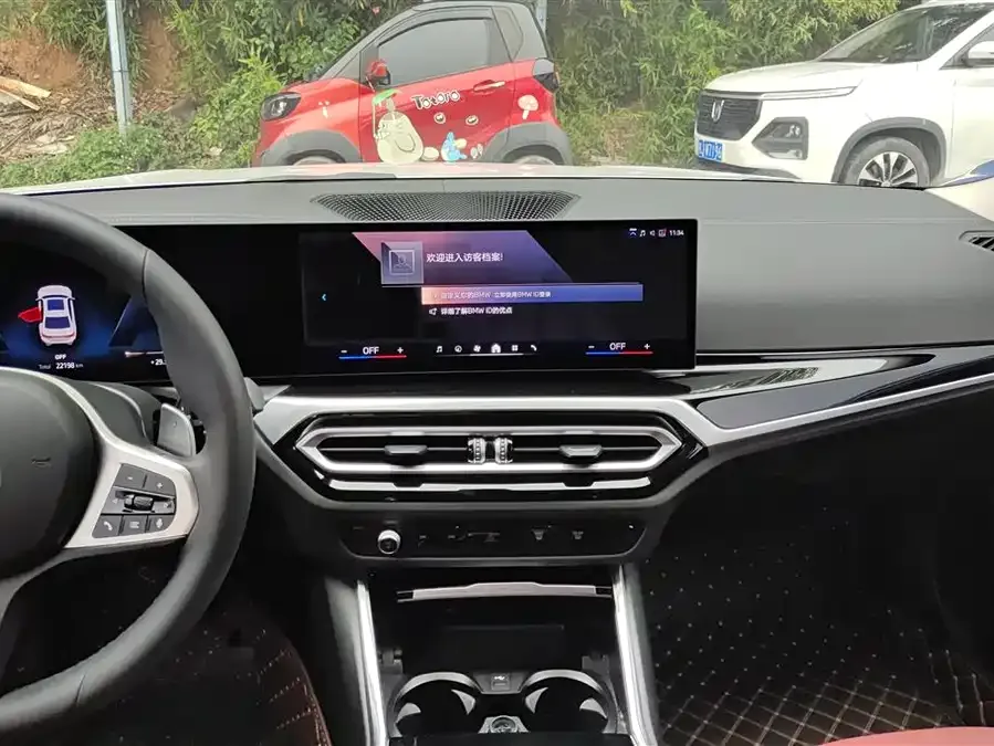 BMW 3 Series BMW 3 Series 2023 320Li M Sport Package 2023 — миниатюра 4